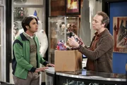 Simon Helberg (Howard Wolowitz), Melissa Rauch (Bernadette Rostenkowski-Wolowitz).