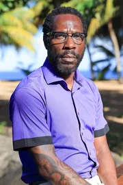 Gary Beadle (Samuel Palmer).