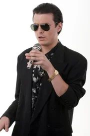 Falco (Manuel Rubey).