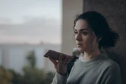 Seitdem Nalan Arzouni (Mariam Hage) und David ihr ungeborenes Baby verloren haben, steckt ihre Beziehung in der Krise. Nalan h&auml;lt die Distanz und Stille nicht mehr aus, sie bittet David um ein Gespr&auml;ch.