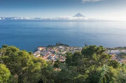 Der Vulkan Pico ist mit 2.351 Metern der h&ouml;chste Berg Portugals.