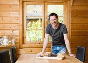Eusi Landchuchi Eusi Landchuchi - Cuisine de chez nous - Cucina nostrana - Gieri Derungs, Ilanz GR Folge 5 Gieri Derungs Eusi Landchuchi Eusi Landchuchi - Cuisine de chez nous - Cucina nostrana - Gieri Derungs, Ilanz GR Folge 5 Gieri Derungs