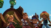 Die Barracudas Erika (r.), Conan (2.v.r.), Raul (2.v.l.) und Ziegenbart Fischkopp (l.) haben den feindlichen Angreifer gestellt.