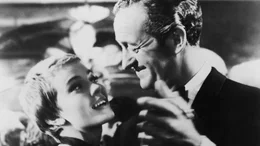 Zusammen mit ihrem Vater Raymond (David Niven) genie&szlig;t die junge C&eacute;cile (Jean Seberg) die Freuden und die Leichtigkeit des Lebens in Reichtum.