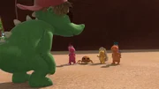 Kokosnuss, Oskar und Matilda haben Beeren gegessen, die sie schrumpfen lie&szlig;en. Nun ist sogar der Winzling Mini Mo gr&ouml;&szlig;er als sie.