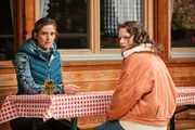 v.li.: Sandra Mohr (Miriam Stein), Anna F&uuml;rst (Jana McKinnon)