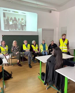 Vortrag und Diskussion mit Sch&uuml;ler*innen und den &bdquo;Omas for Future&ldquo; im Polytechnikum in Leibnitz.