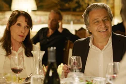 Claude Verneuil (Christian Clavier) und seine Frau Marie (Chantal Lauby) steht eine &Uuml;berraschung bevor.