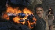 Um seine Jugendliebe (Eva Mendes, r.) und seine Seele zur&uuml;ckerobern zu k&ouml;nnen, geht der Ghost Rider (Nicolas Cage, l.) &uuml;ber Leichen ...