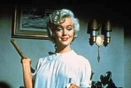 Richard Shermans neue Nachbarin (Marilyn Monroe) ist eigentlich nur in der Stadt, um der Hitze zu entgehen, doch bei dem armen Strohwitwer l&ouml;st sie ungeahnte Gef&uuml;hlswallungen aus ...