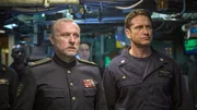 Captain Andropov (Michael Nyqvist, li.) und Captain Joe Glass (Gerard Butler)