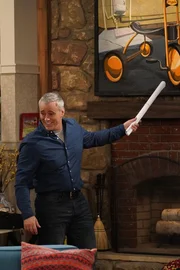 Adam Burns (Matt LeBlanc)