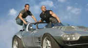 Der ehemalige FBI Beamte Brian O'Conner (Paul Walker, l.) und der professionelle Verbrecher Dominic Toretto (Vin Diesel, r.) wollen den ber&uuml;chtigten Drogenbaron Hernan Reyes um 100 Millionen Dollar erleichtern und riskieren daf&uuml;r alles ...