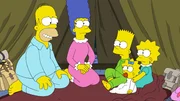 Da Homer (l.) im Glauben ist, dass der Weltuntergang naht, bringt Marge (2.v.l.), Bart (M.), Maggie (2.v.r.) und Lisa (r.) in ein geheimes Basislager ...