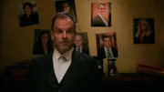 Sherlock Holmes (Jonny Lee Miller)