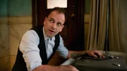 Sherlock Holmes (Jonny Lee Miller) Sherlock Holmes (Jonny Lee Miller)