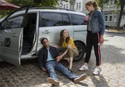 (v.l.n.r.) Norman Schl&uuml;ter (Peter Sikorski); Jasmin Hatem (Leslie-Vanessa Lill); Louisa Neukamm (Llewellyn Reichman)