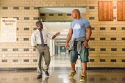 Bob (Dwayne Johnson, r.) und Calvin Joyner (Kevin Hart, l.).