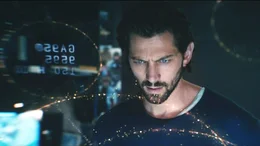 Der Fluglotse Dylan (Michiel Huisman) wird von Visionen heimgesucht.