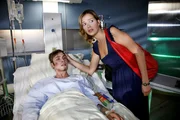 Hannahs (Laura Osswald, r.) Bef&uuml;rchtungen werden wahr, als Tobias (Bj&ouml;rn Harras, l.) den Burgfrieden der Eltern w&uuml;tend durchschaut.