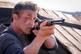 John Rambo (Sylvester Stallone)  Die Verwendung des sendungsbezogenen Materials ist nur mit dem Hinweis und Verlinkung auf TVNOW gestattet.