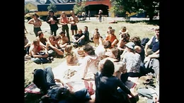 Arena-Gel&auml;nde 1976: Besetzer und Besetzerinnen diskutieren