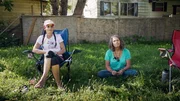 Tammy und Yvonne teilen viele &Uuml;berzeugungen - etwa, dass der Sturm aufs Kapitol eine von langer Hand geplante Falle war, inszeniert von Trump-Gegnern.