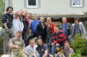 Das "Zuhause im Glück"-Team will für Claudia und ihre Kinder ein gemütliches und warmes Zuhause schaffen. Das "Zuhause im Glück"-Team will für Claudia und ihre Kinder ein gemütliches und warmes Zuhause schaffen.