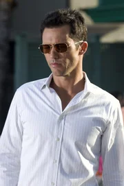 Michael Westen (Jeffrey Donovan) kommt mit den Nachforschungen &uuml;ber die Burn Notice nicht recht voran.