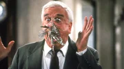 Frank Drebin (Leslie Nielsen)