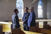 L-R: Javier Martinez (Luis Jose Lopez); McGee (Sean Murray); Gibbs (Mark Harmon)