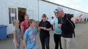 F&uuml;r Elvis gibt es aber auch Grund zur Freude. Er und f&uuml;nf seiner acht Kinder besuchen den Mannheimer Maimarkt. Der Maimarkt ist die gr&ouml;&szlig;te Regionalmesse Deutschlands und findet seit 1613 statt. Er zieht jedes Jahr mehrere Hunderttausend Besucher an. Hier gibt es f&uuml;r jeden etwas zu sehen und zu erleben.
