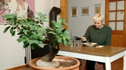 Susi Preissl ist f&uuml;r diese Themenmontag-Neuproduktion in den heimischen Superm&auml;rkten unterwegs und nimmt Eigenmarkenprodukte unter die Lupe.