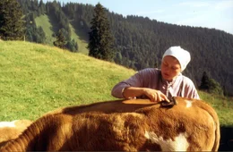 Als Sennerin hat Uschi vier Monate lang die Verantwortung f&uuml;r die Tiere auf der Alm.