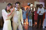 Das franz&ouml;sisch-deutsche Brautpaar Hanna und Tristan bei ihrer Hochzeit in der N&auml;he von Toulouse