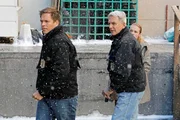 Ermitteln in einem neuen Fall: Tony (Michael Weatherly, l.) und Gibbs (Mark Harmon, M.)
