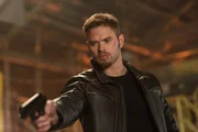 Harry Turner (Kellan Lutz)