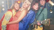 (v.li.:) Jeanette (Christine Schuberth), Elke (Monika Guthmann), Anna (Bettina Kramer) und Jule (Anke R&auml;hm) treten bei dem Festakt als Popgruppe "Abba" auf.