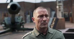 Sergeant Hendrichs (Thomas Kretschmann).