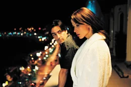 Francois Taillandier (Yvan Attal) hat Chiara Manzoni (Sophie Marceau) zu ihrer Suite begleitet.