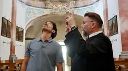 v.li.: Stefano Bernardin, Prior Pater Michael in der Stifts