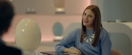 Linda Wozcheck (Rosalie Craig), die Leiterin des Womb Centers.