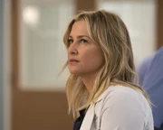 Noch ahnt Arizona (Jessica Capshaw) nicht, wie sehr sich April tats&auml;chlich ver&auml;ndert hat ...