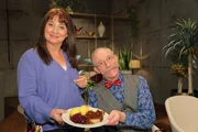 Constanze Lindner und Michl M&uuml;ller im Sketch "Horst Lichter Pfingstbraten".