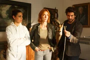 L-R: Kirsten Maybach (Haley Louise Jones); Elena Lange (Annika Ernst); Felix "Einstein" Winterberg (Tom Beck)
