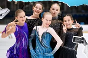 Tatjana (violettes Kleid), Tara (dunkle Haare, schwarzes Kleid), Maria-El&eacute;na (hellblaues Kleid), Lea (blond, schwarzes Kleid), Sofia (braune Haare, schwarzes Kleid)