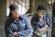 Einst rettete Undercover Agent Sascha Petrosevitch (Steven Seagal, l.) seinem Freund, dem Kriminellen Nick (Ja Rule, r.) das Leben. Nun kann er auf dessen Hilfe z&auml;hlen ...