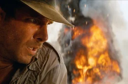Mit seinem Freund und Kollegen George Lucas entwickelte Spielberg die Figur &bdquo;Indiana Jones&ldquo; (Bild) und belebte das Genre des Abenteuerfilms neu.