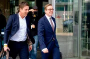 Markus Feldenkirchen (l.) und Philipp Amthor (r.) auf dem Weg aus der CDU-Parteizentrale.