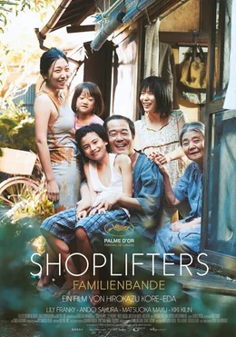 Keyvisual - Shoplifters - Familienband, v.l.n.r.: Nobuyo Shibata (Sakura And&ocirc;), Yuri Hojo (Miyu Sasaki), Shota Shibata (Jyo Kairi), Osamu Shibata (Lily Franky), Aki Shibata (Mayu Matsuoka), Hatsue Shibata (Kirin Kiki)
